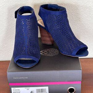 Vince Camuto Blue Nubuck shoes 9W